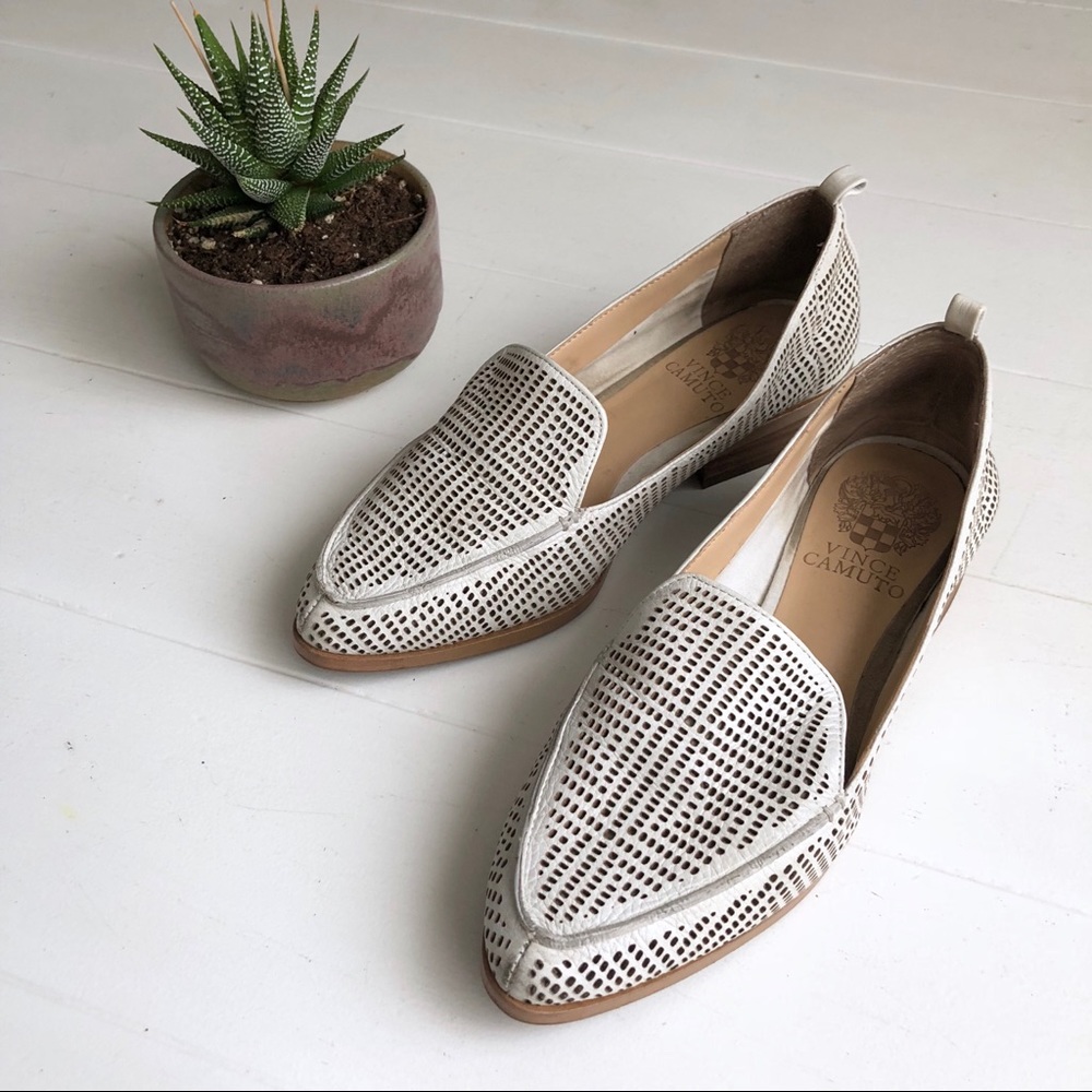 Vince Camuto Flats